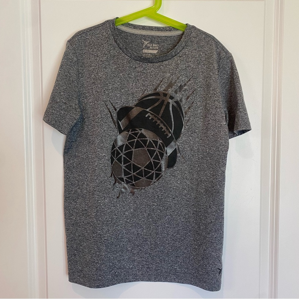 Old Navy Go-Dry Gray Graphic Short Sleeve Sports Graphic T-Shirt - Boys L 10-12